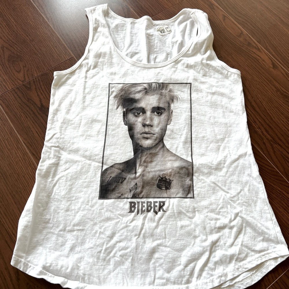 BIEBER TANK - SORRY!